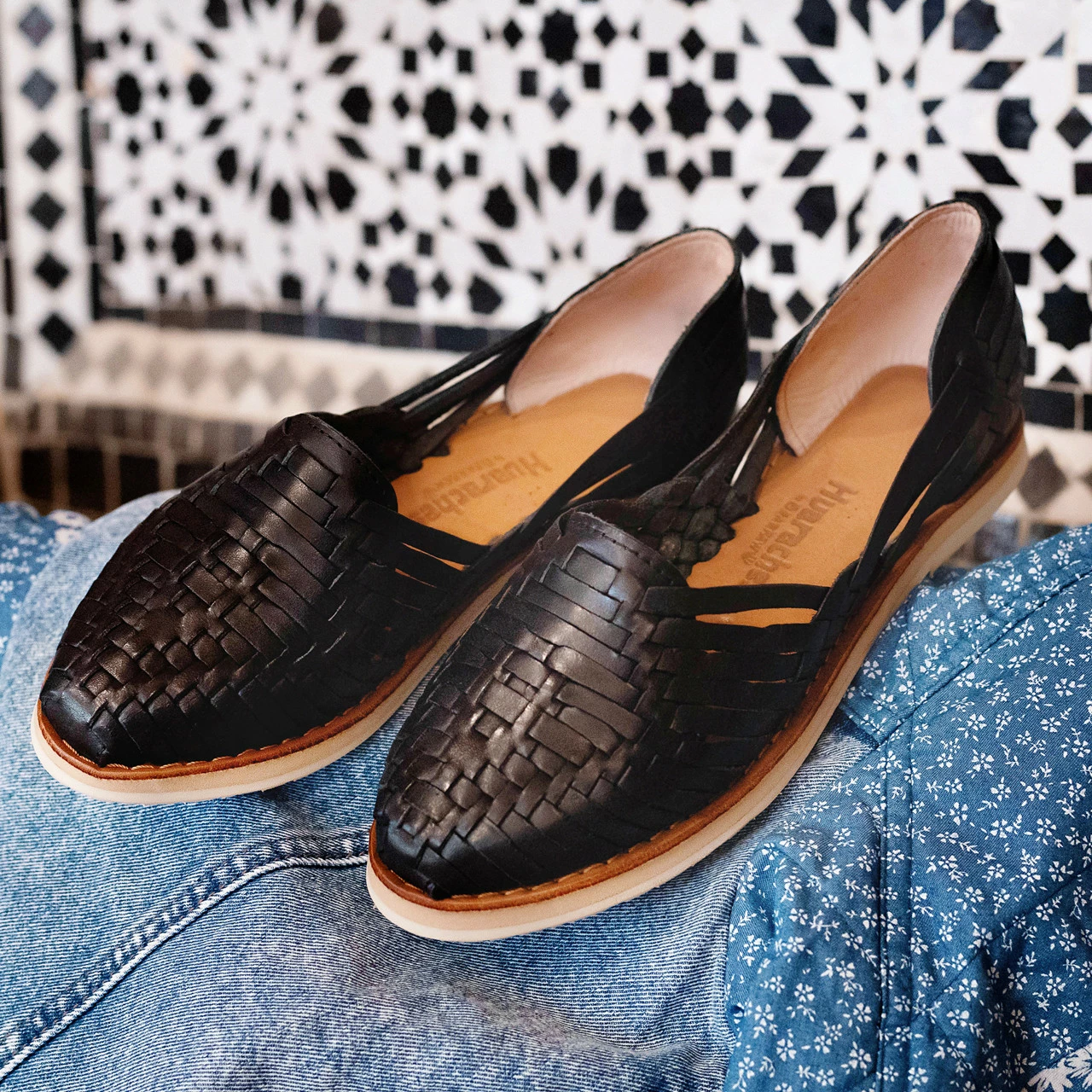 Bearpaw Silvia Black - Image 4